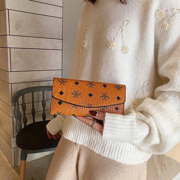 Γυναικείο έκο δερμάτινο πορτοφόλι με εφαρμογές