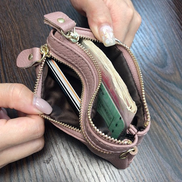 Γυναικείο έκο δερμάτινο πορτοφόλι με φερμουάρ και λαβή