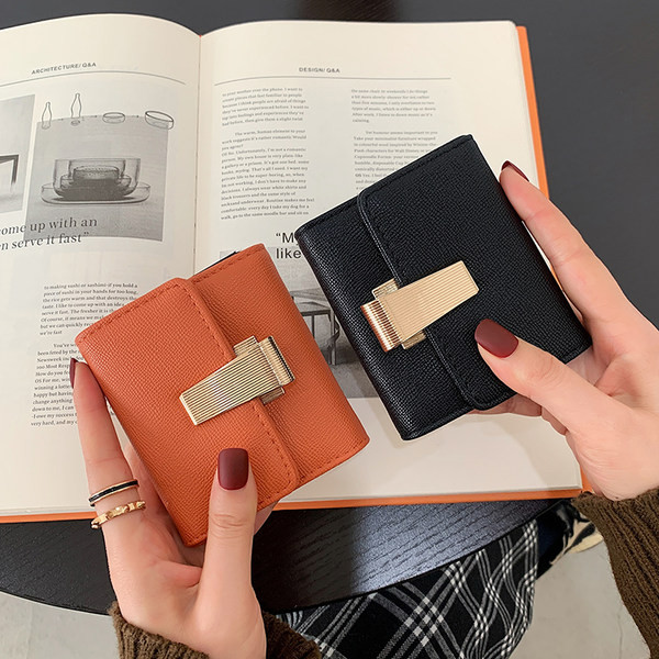 Γυναικείο μίνι έκο δερμάτινο πορτοφόλι με θήκες για κάρτες