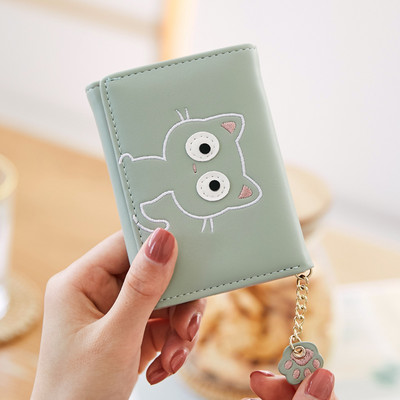 Sieviešu ikdienas maciņš ar aplikāciju un kulonu