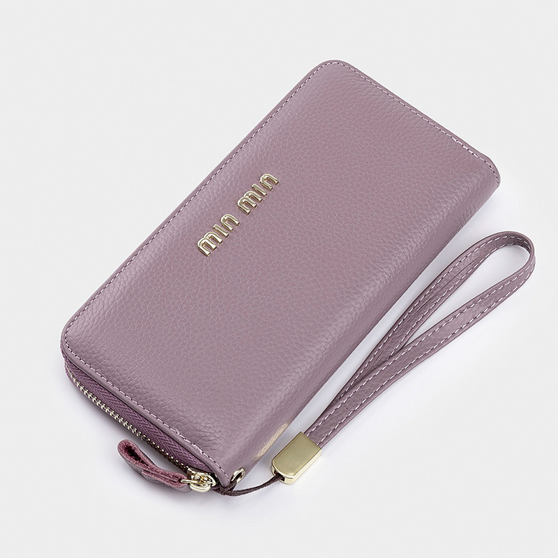 Sieviešu ādas maks ar rāvējslēdzēju un īsu rokturi