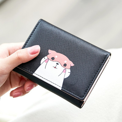 Sieviešu moderns maks ar aplikāciju trīs krāsās