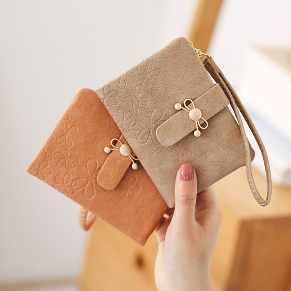 Γυναικείο πορτοφόλι με λαβή και κορδέλα
