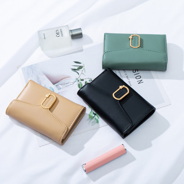 Γυναικείο έκο δερμάτινο πορτοφόλι με μεταλλική διακόσμηση - διάφορα χρώματα