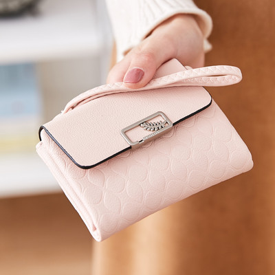 Γυναικείο έκο δερμάτινο πορτοφόλι με λαβή και μεταλλικό στοιχείο
