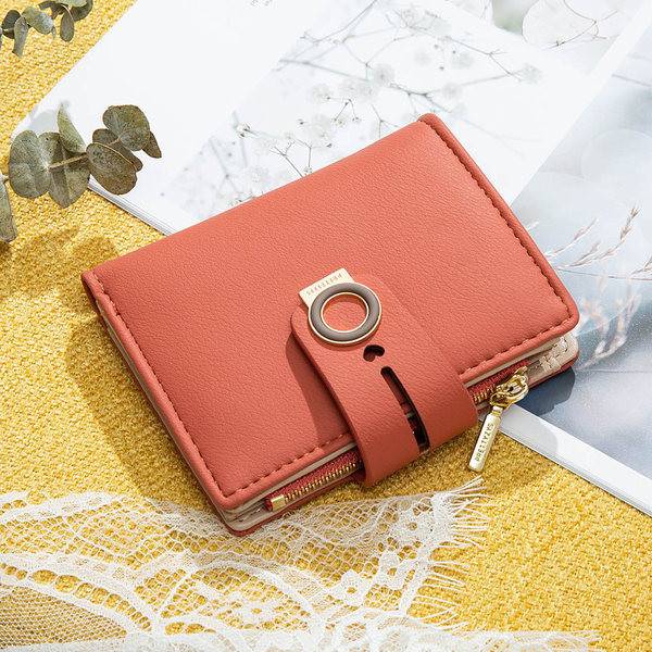 Γυναικείο έκο δερμάτινο πορτοφόλι με φερμουάρ και μεταλλικό στοιχείο