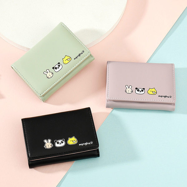 Sieviešu ādas maciņš ar aplikāciju dažādās krāsās