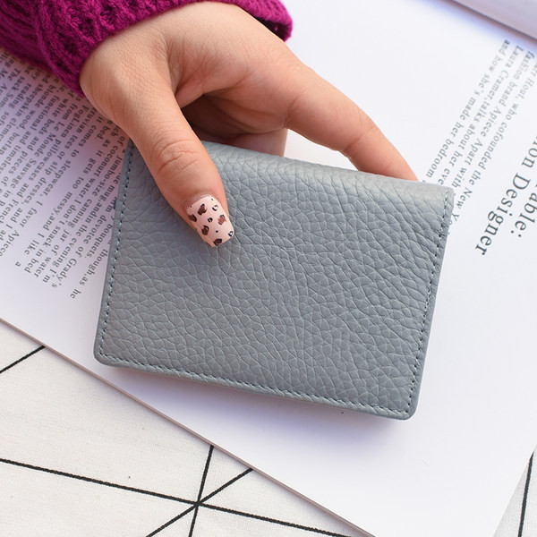 Γυναικείο έκο δερμάτινο πορτοφόλι για χρεωστικές κάρτες