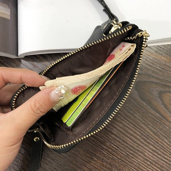 Γυναικείο έκο δερμάτινο πορτοφόλι με λαβή