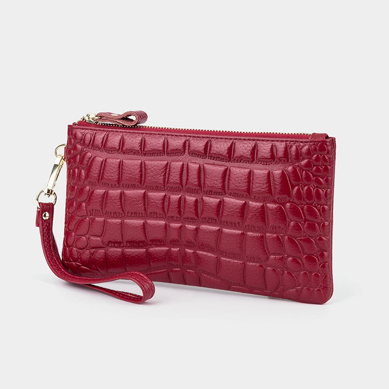 Sieviešu maks ar reljefu ādu un īsiem rokturiem