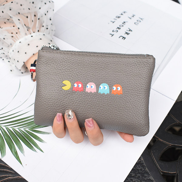 Sieviešu ādas somiņa ar aplikāciju