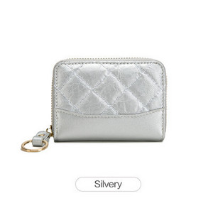 Mazs sieviešu maciņš dokumentiem vairākās krāsās