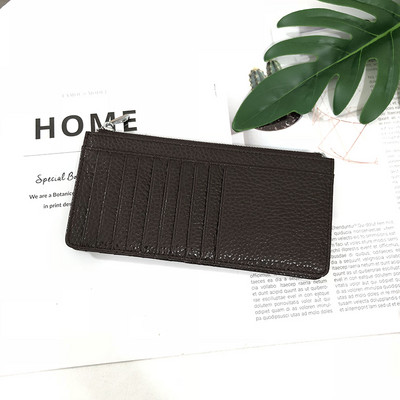 Sieviešu maks ar rāvējslēdzēju un karšu nodalījumiem