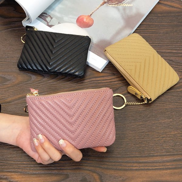 Γυναικείο μικρό πορτοφόλι από μαλακό οικολογικό δέρμα με φερμουάρ