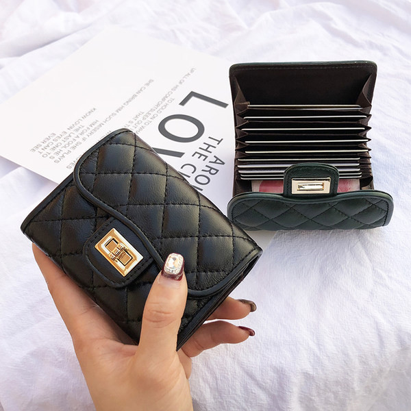 Portofel compact pentru femei cu închidere și sloturi pentru carduri