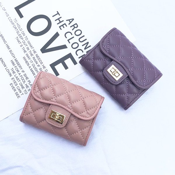 Portofel compact pentru femei cu închidere și sloturi pentru carduri