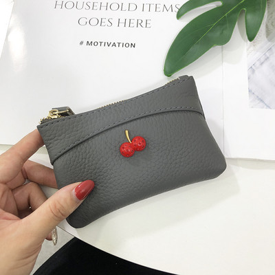 Sieviešu ādas maks ar 3D elementu un monētu kabatu