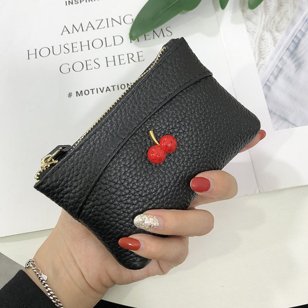 Sieviešu ādas maks ar 3D elementu un monētu kabatu