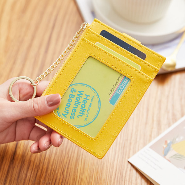 Sieviešu maks ar metāla ķēdīti un dokumentu nodalījumu