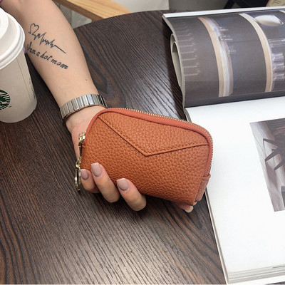 Sieviešu soma no eko ādas ar rāvējslēdzēju un diviem nodalījumiem