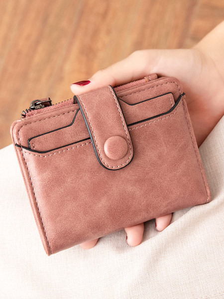 Neliels sieviešu maks no eko ādas ar monētu kabatu un metāla aizdari