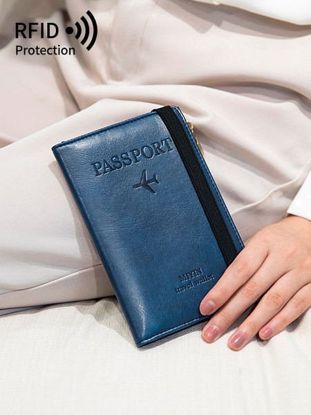 Daudzfunkcionāls sieviešu maks ar dokumentu nodalījumiem un monētu kabatu