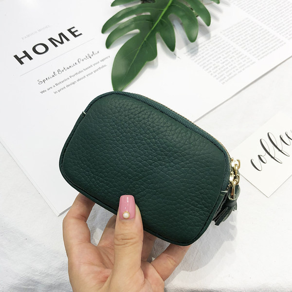 Sieviešu somiņa no eko ādas ar pušķiem