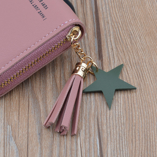 Sieviešu mazais maciņš ar zaķa un pušķu aplikāciju