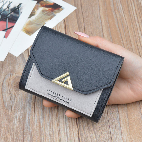 Maža moteriška piniginė su metaliniu užsegimu ir debeto kortelių skyreliais