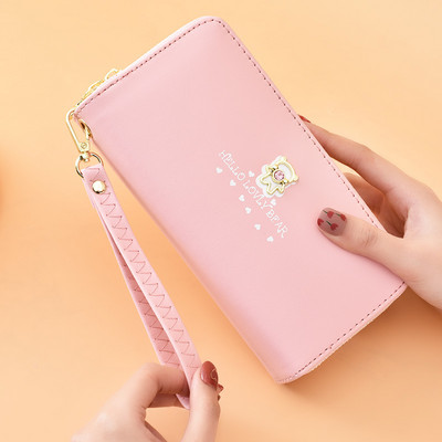 Sieviešu ādas somiņa ar uzrakstu un rāvējslēdzēju