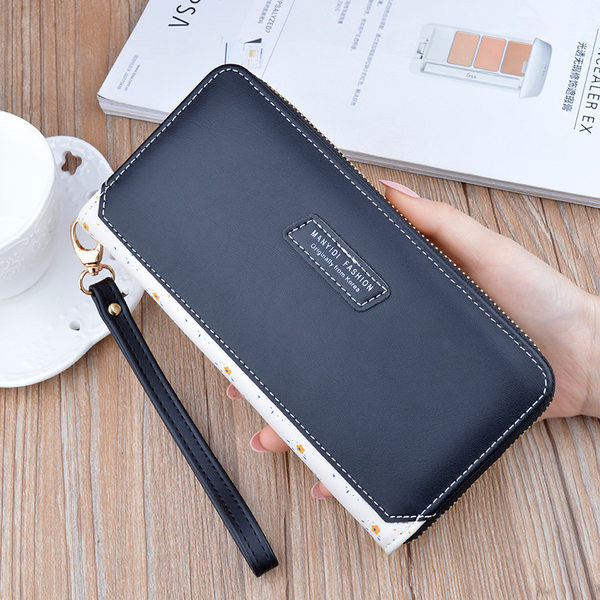 Sieviešu somiņa no eko ādas ar emblēmu