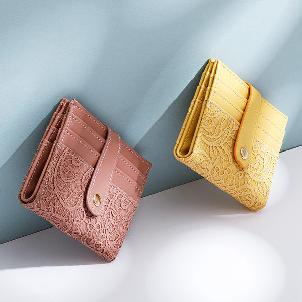 Sieviešu maks ar karšu slotiem un metāla aizdari