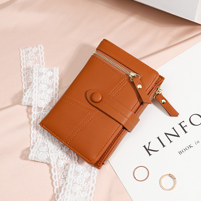 Sieviešu somiņa ar rāvējslēdzējiem un karšu nodalījumiem