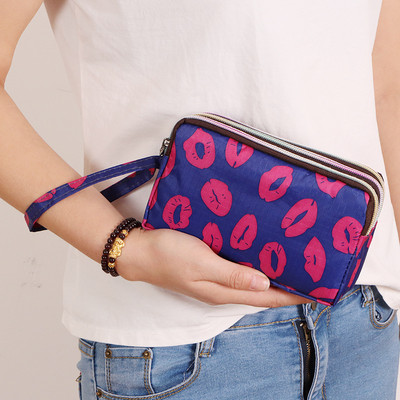 Portofel de dama colorat cu maner si fermoar