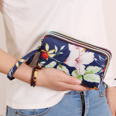 Portofel de dama colorat cu maner si fermoar