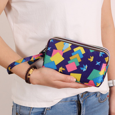 Portofel de dama colorat cu maner si fermoar