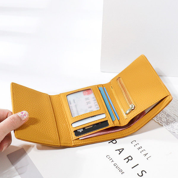 Sieviešu ādas maks ar metāla apdari dažādās krāsās