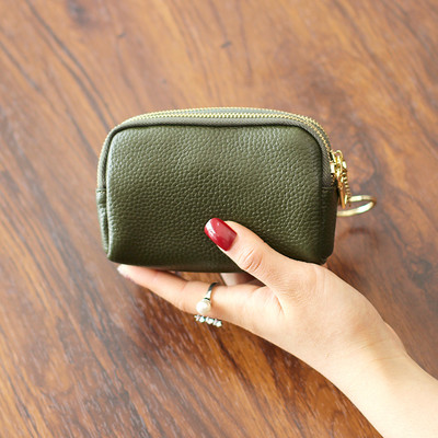 Sieviešu ikdienas maciņš ar metāla atslēgu piekariņu