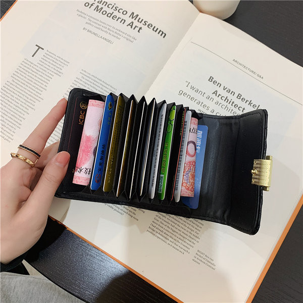 Portofel mic de dama din piele ecologica cu inchidere metalica