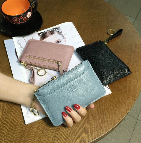 Sieviešu mākslīgās ādas maks ar rāvējslēdzēju vairākās krāsās