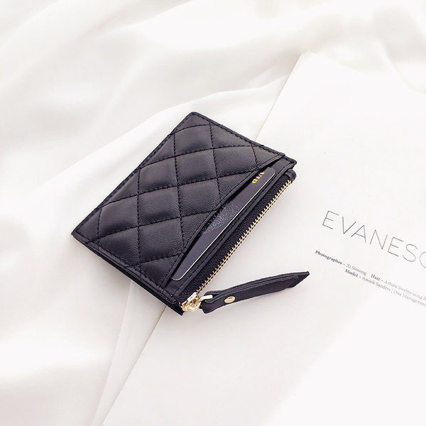 Neliels maks no mākslīgās ādas - vairāki nodalījumi