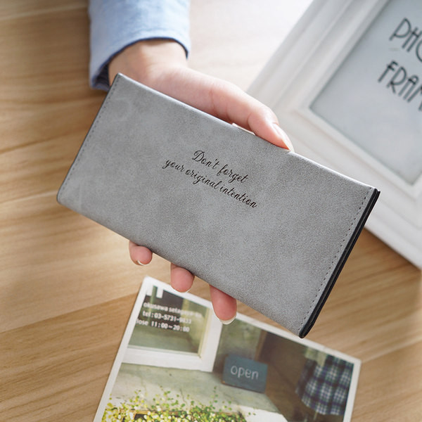 Sieviešu somiņa ar karšu slotiem