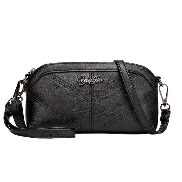 Jauna modeļa maza rokassomiņa ar metāla apdari un garu rokturi