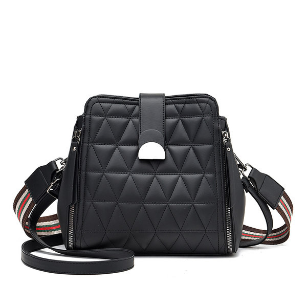 Sieviešu ādas soma ar garu rokturi un rāvējslēdzējiem