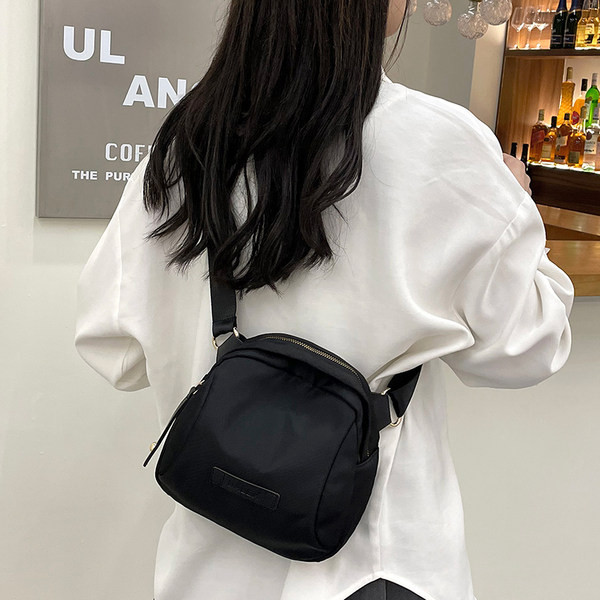 Νέο μοντέλο γυναικεία υφασμάτινη τσάντα σε διάφορα χρώματα