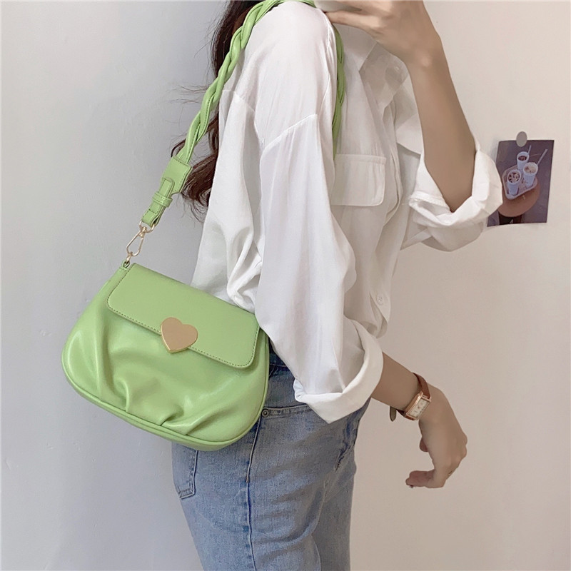 Geanta de dama cu inchizator metalic si maner lung - mai multe culori