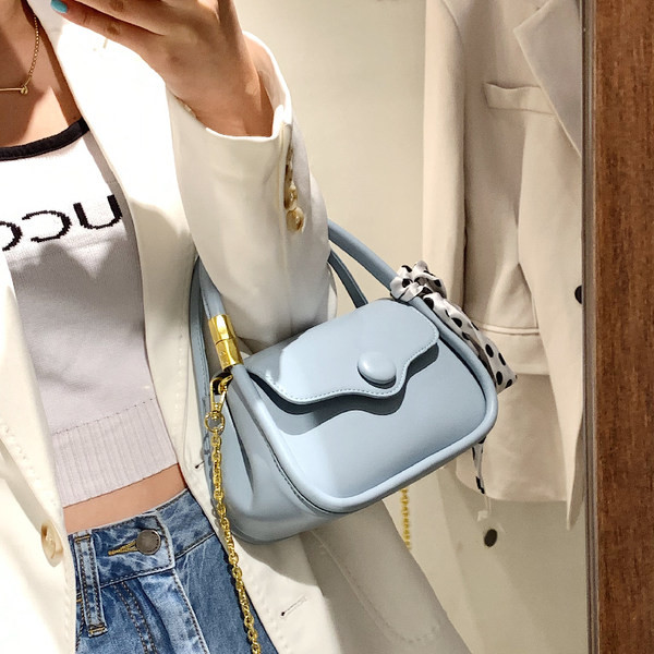 Maza sieviešu somiņa no eko ādas ar diviem rokturiem - vairākās krāsās