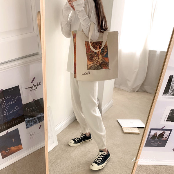 Γυναικεία υφασμάτινη τσάντα  με απλικέ