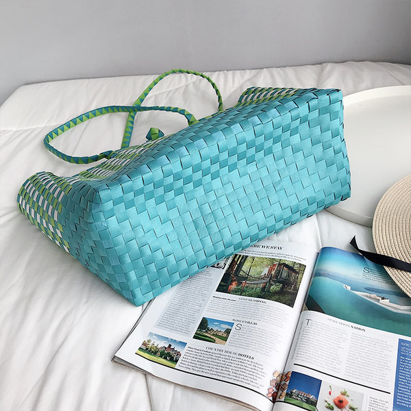 Μεγάλη τσάντα κατάλληλη για την  παραλία και καθημερινή ζωή