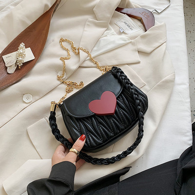 Geanta de mana din piele model nou cu aplicatie inima